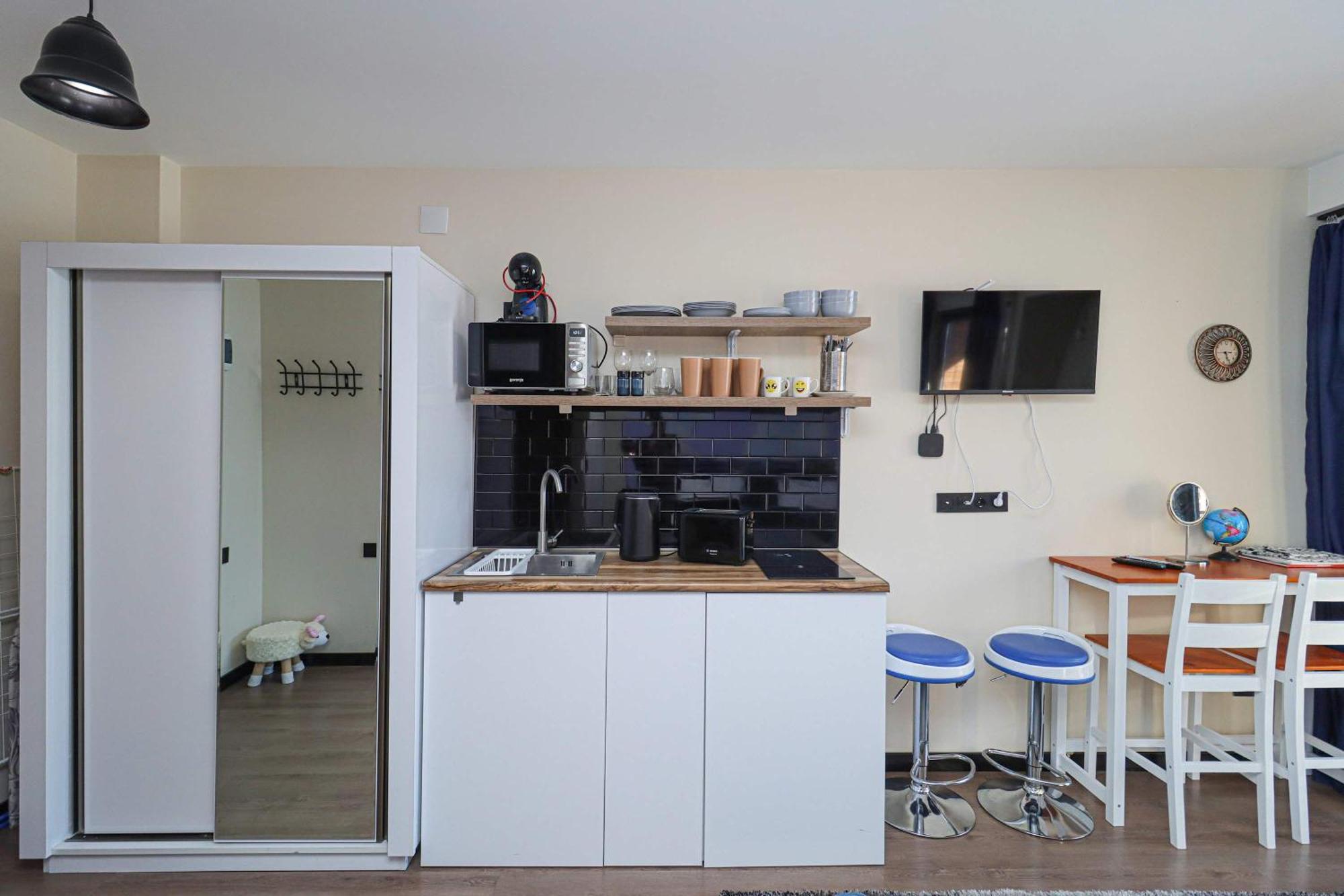 Stylish Studio Apartment With Balcony Gudauri Bagian luar foto