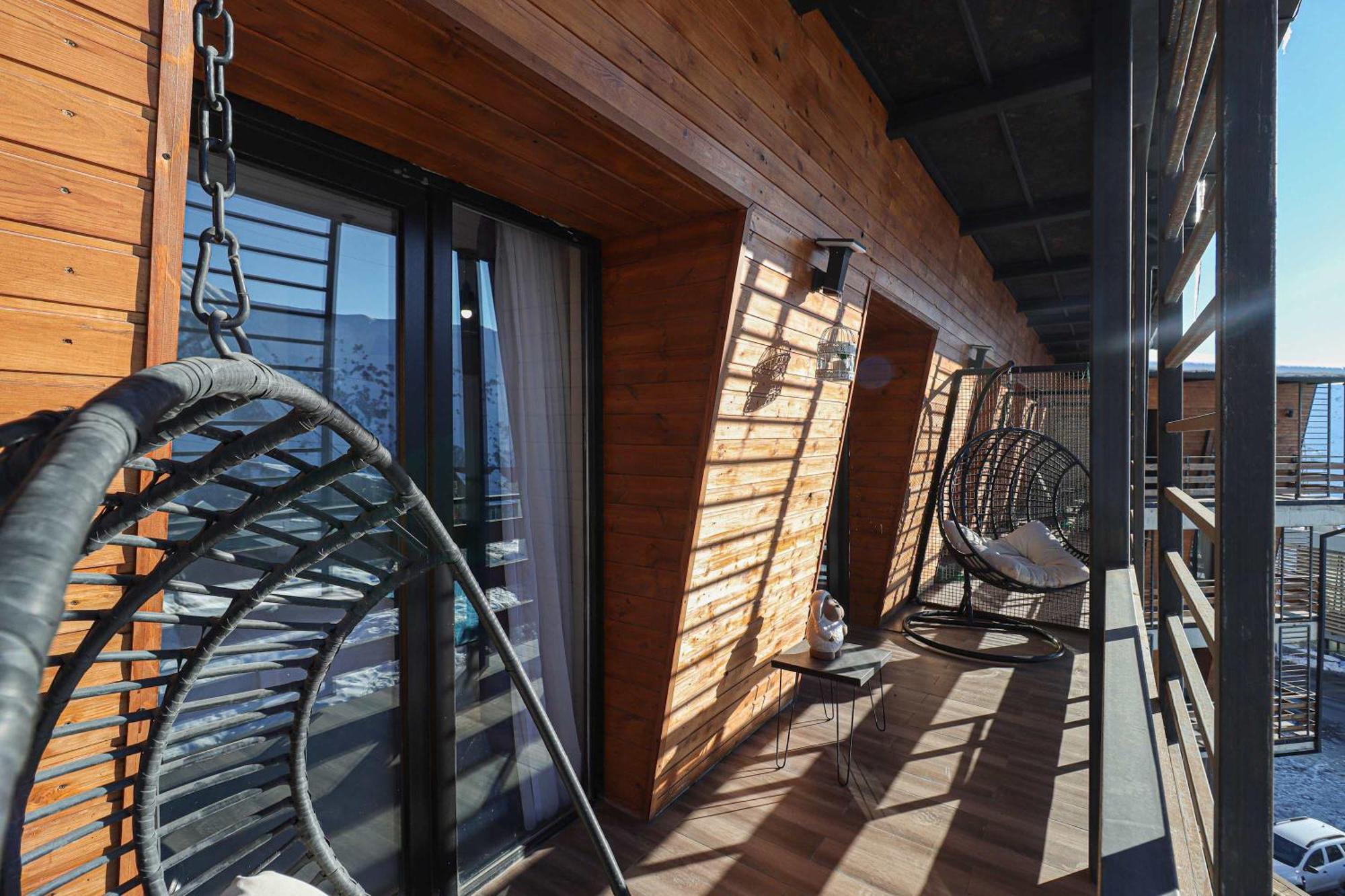 Stylish Studio Apartment With Balcony Gudauri Bagian luar foto